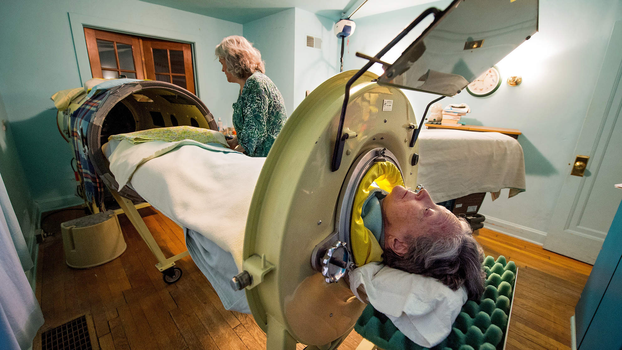 Polio Survivor, 82, Is One of the Last 3 People in the U.S. to Use an Iron Lung