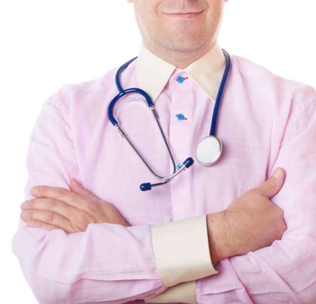 doctor-with-a-stethoscope-stands-with-crossed